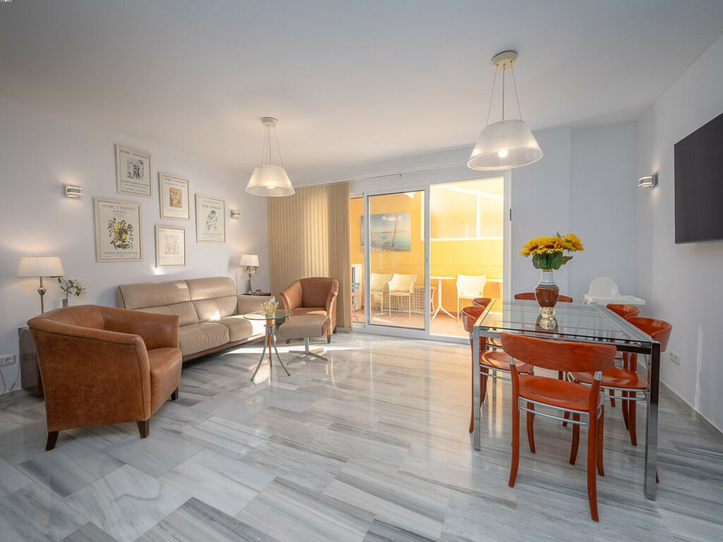 Apartment – Middle Floor Apartment in La Cala de Mijas — photo 10
