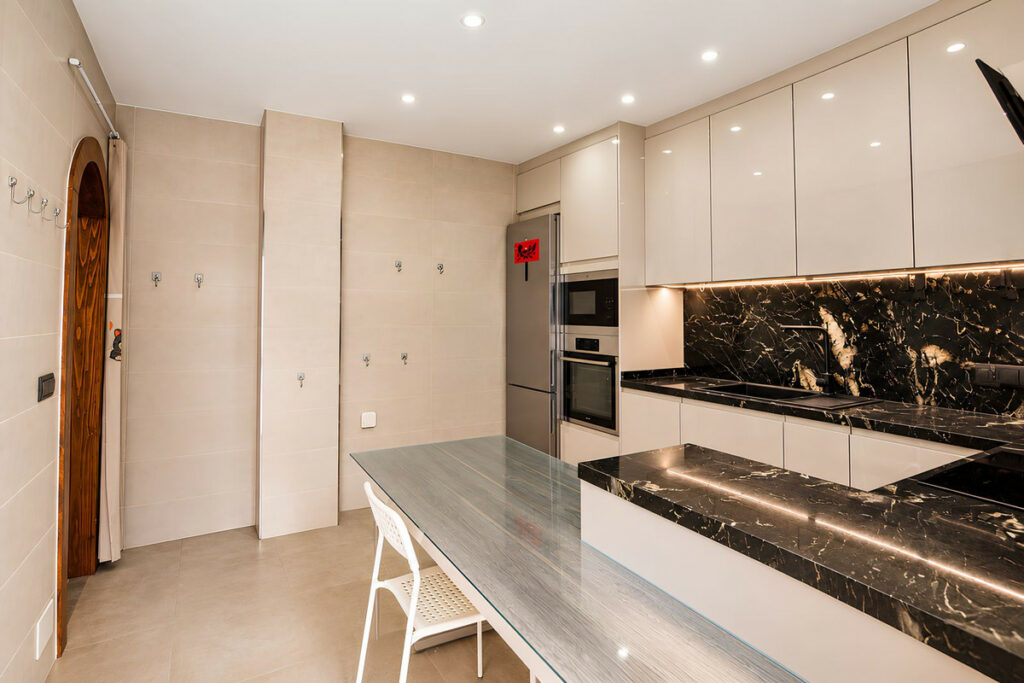 Property in Fuengirola — photo 19