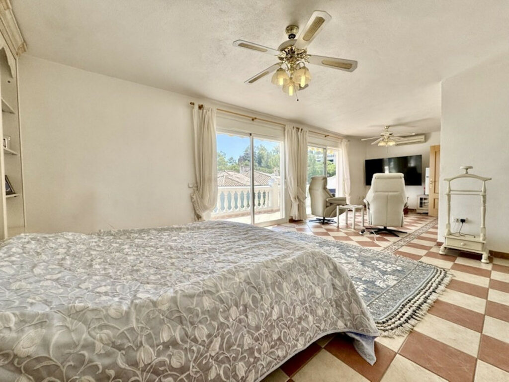 Property in Mijas — photo 7
