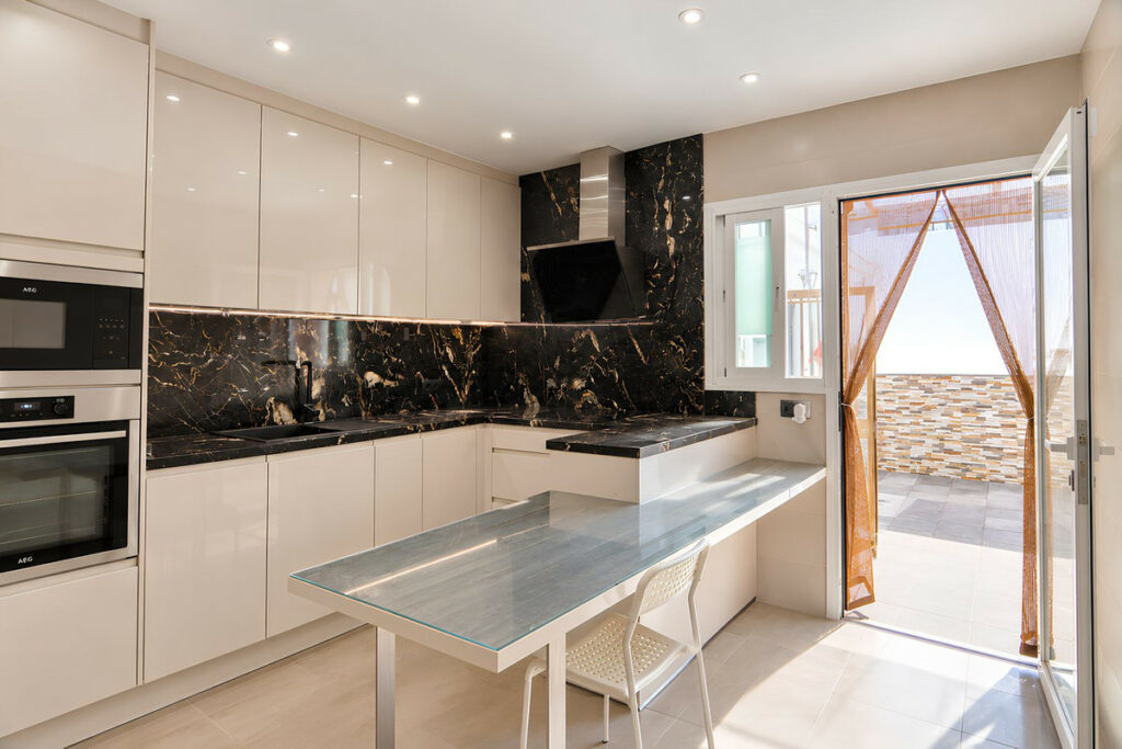 Property in Fuengirola — photo 20