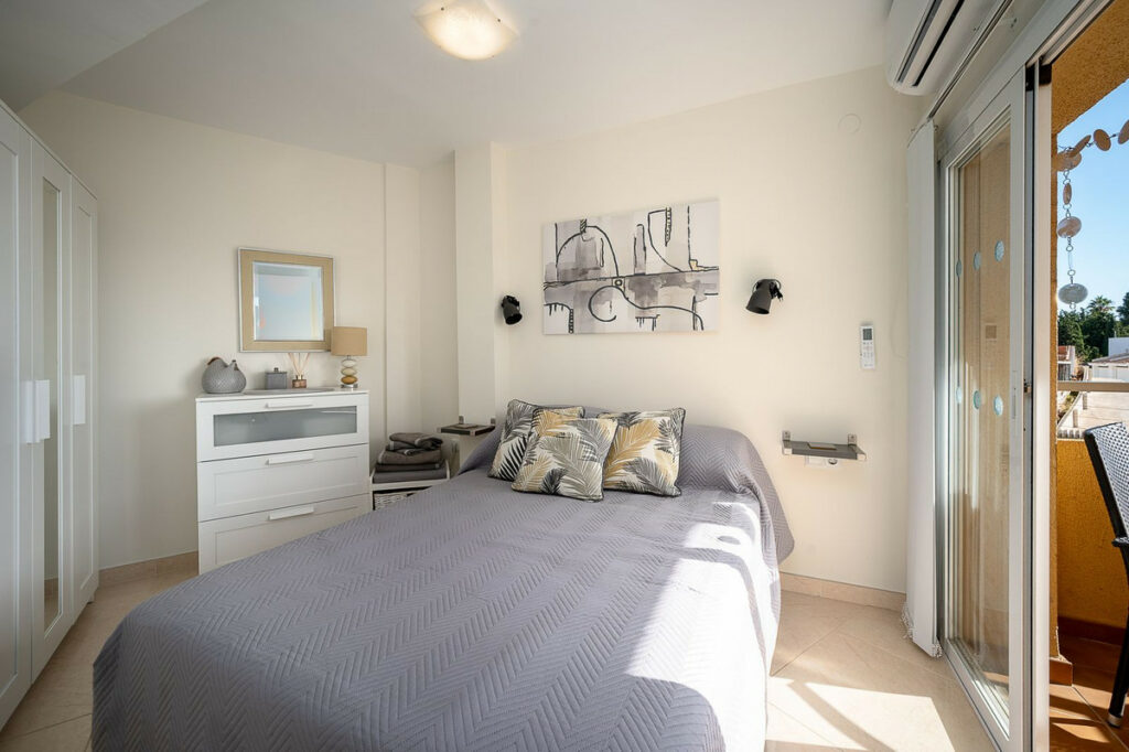 Apartment – Middle Floor Apartment in La Cala — photo 10