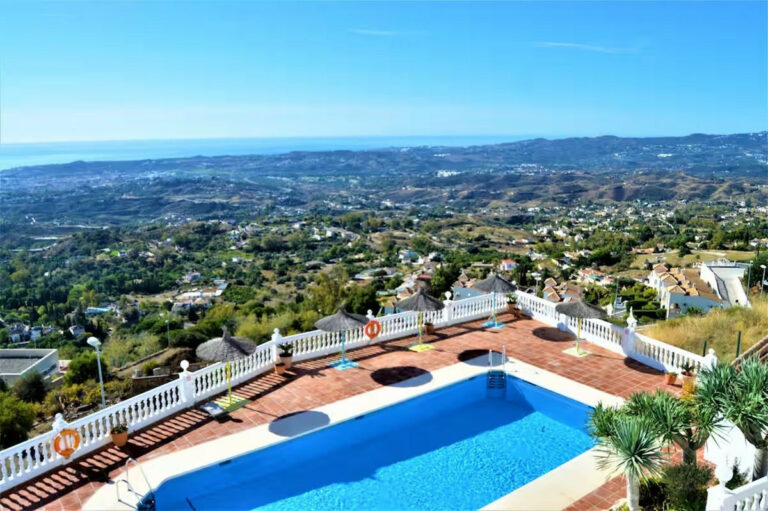 Property in Mijas — photo 1