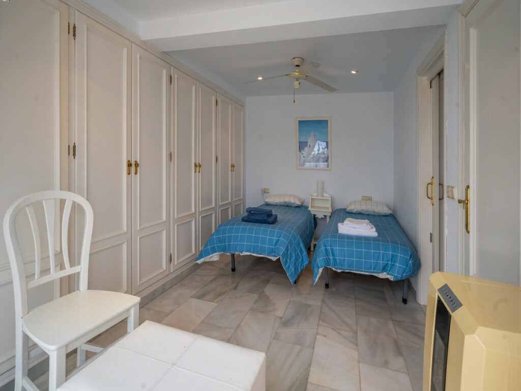 Apartment – Ground Floor Apartment in La Cala de Mijas — photo 2