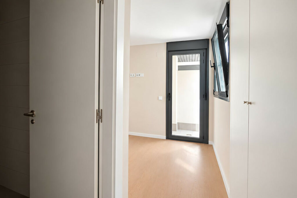 Property in Las Lagunas — photo 14