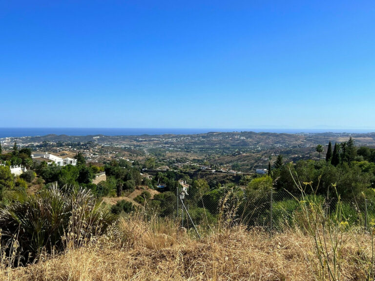 Plot – Residential Plot in Mijas — photo 1