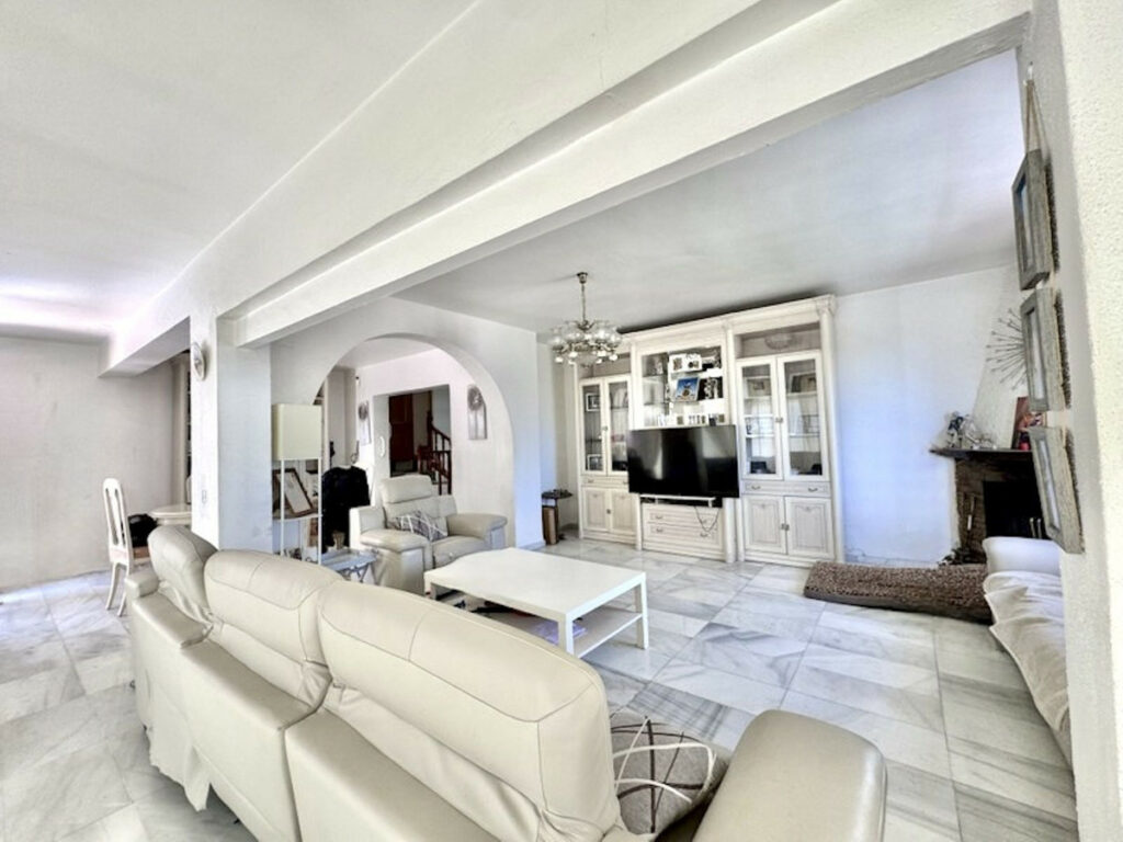 Property in Mijas — photo 4