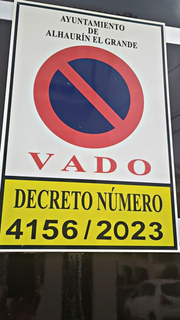 Property in Alhaurín el Grande — photo 1