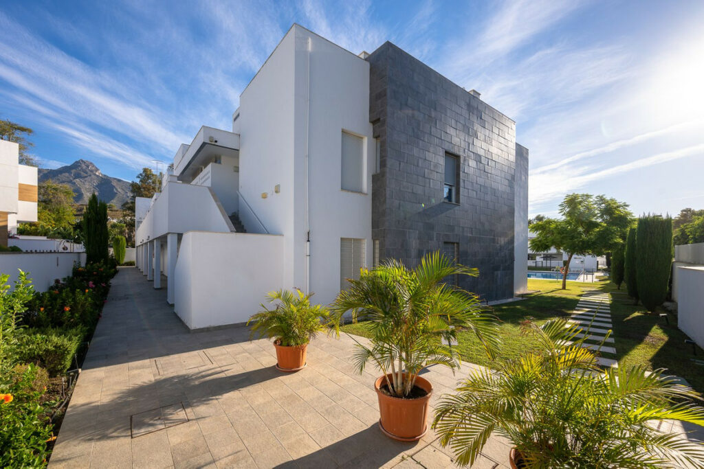 Apartment – Ground Floor Apartment in Nueva Andalucía — photo 25