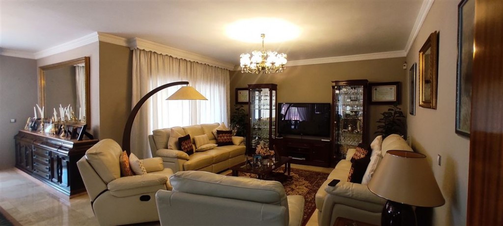 House – Detached Villa in Torremuelle — photo 15