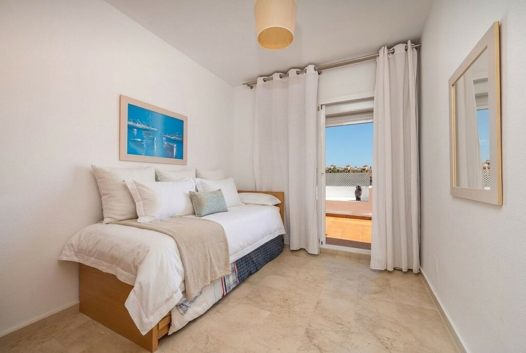 Apartment – Penthouse Duplex in Selwo — photo 16