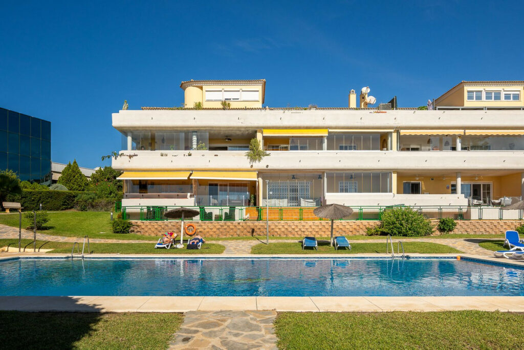 Apartment – Penthouse in Cabopino — photo 22