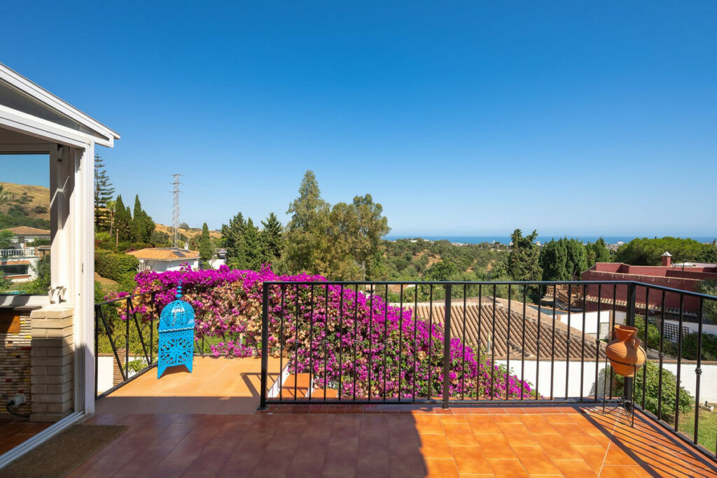 House – Detached Villa in Mijas — photo 41