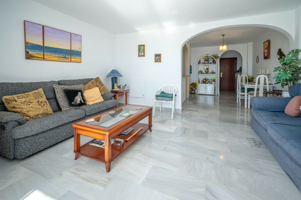 Apartment – Middle Floor Apartment in Riviera del Sol — photo 6