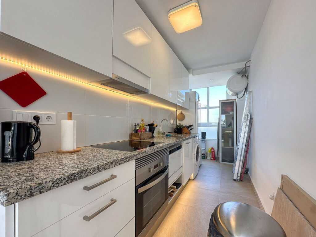 Apartment – Penthouse in Fuengirola — photo 4