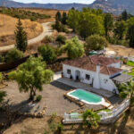 House – Finca – Cortijo in Pizarra — photo 1