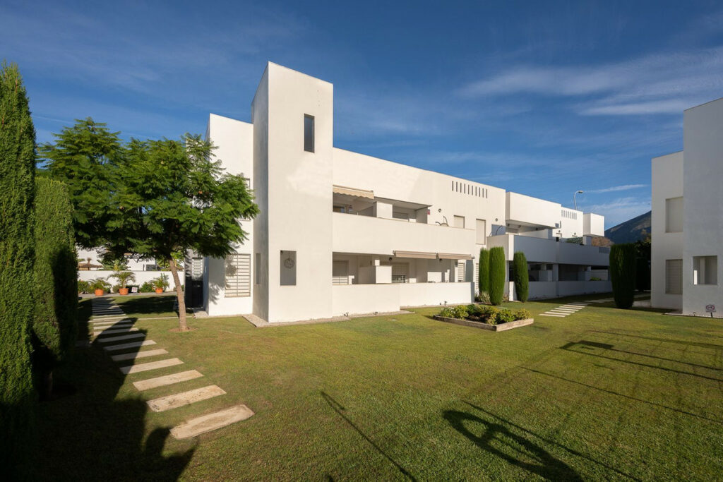 Apartment – Ground Floor Apartment in Nueva Andalucía — photo 24