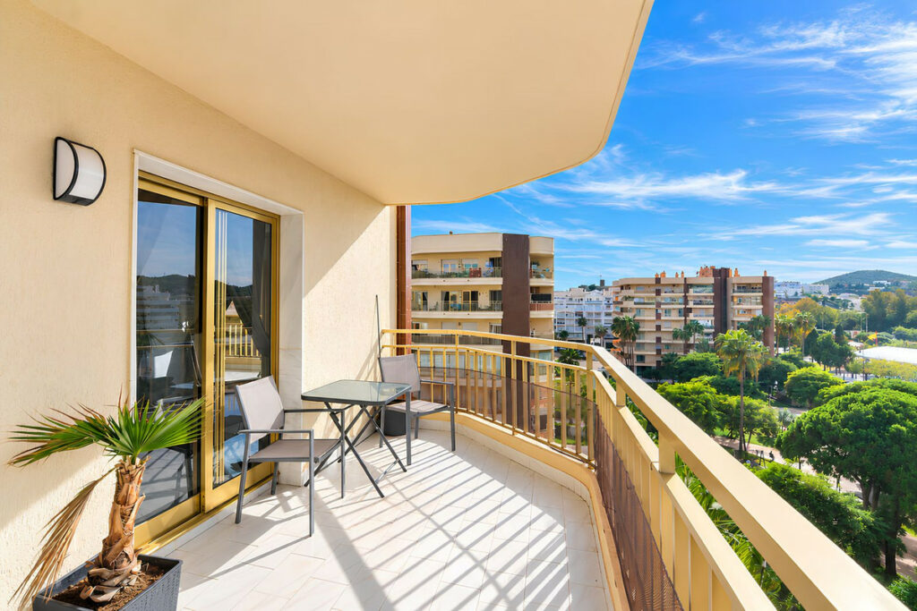Property in Málaga — photo 4