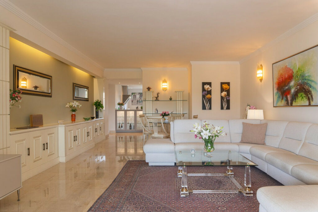 Apartment – Middle Floor Apartment in Miraflores — photo 6