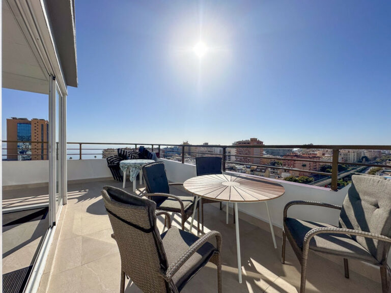 Apartment – Penthouse in Fuengirola — photo 1