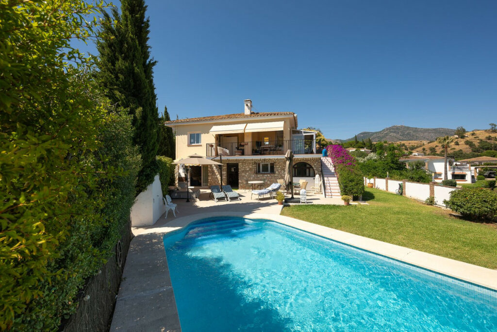 House – Detached Villa in Mijas — photo 29