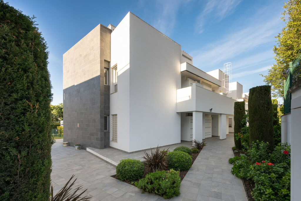 Apartment – Ground Floor Apartment in Nueva Andalucía — photo 7
