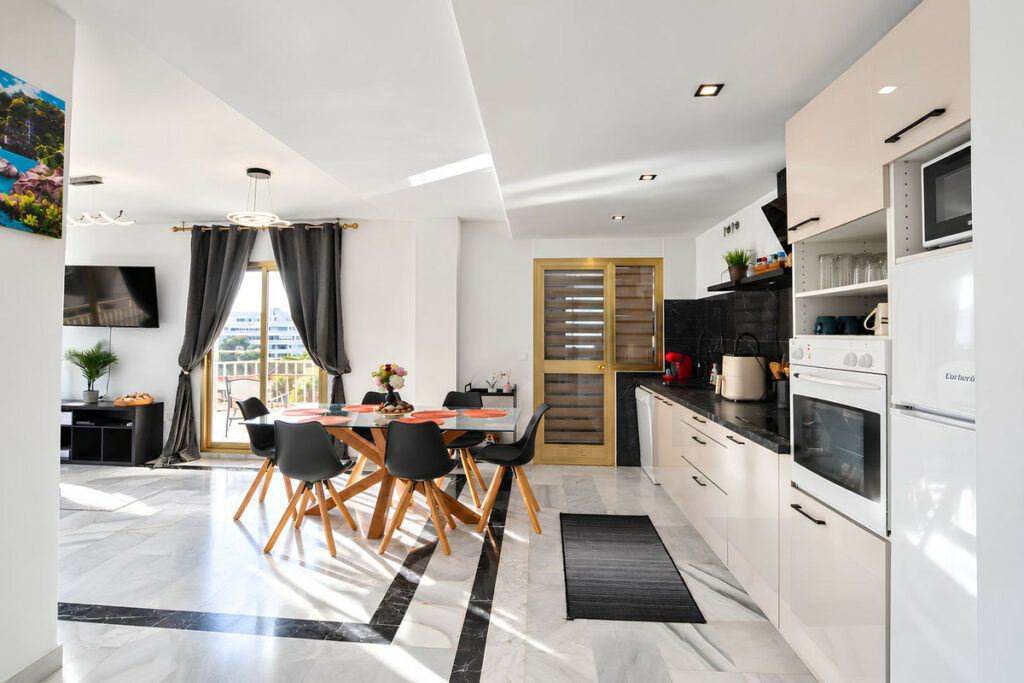 Property in Málaga — photo 9