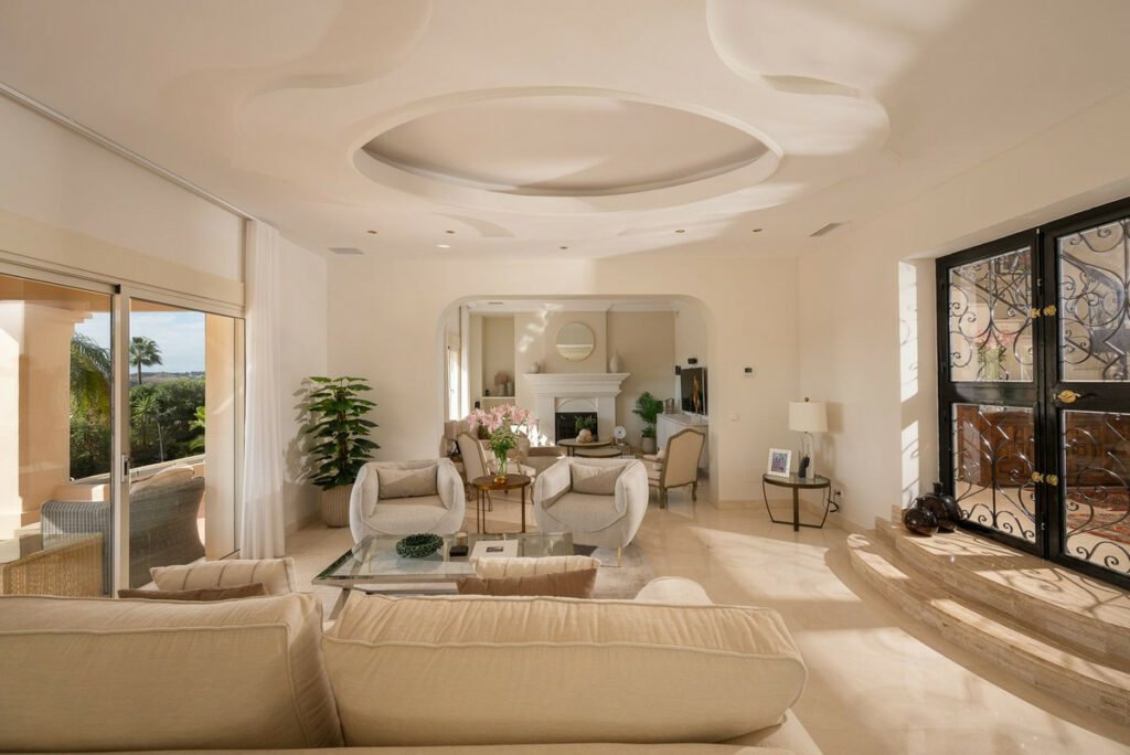House – Detached Villa in Mijas Golf — photo 10