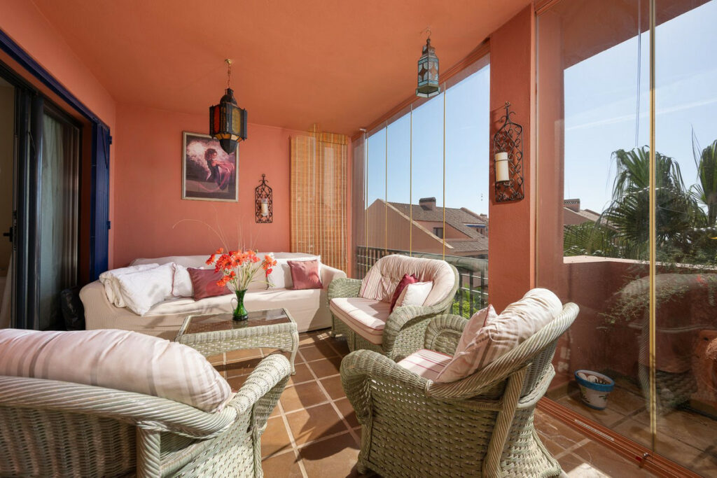 Apartment – Middle Floor Apartment in Calahonda — photo 23