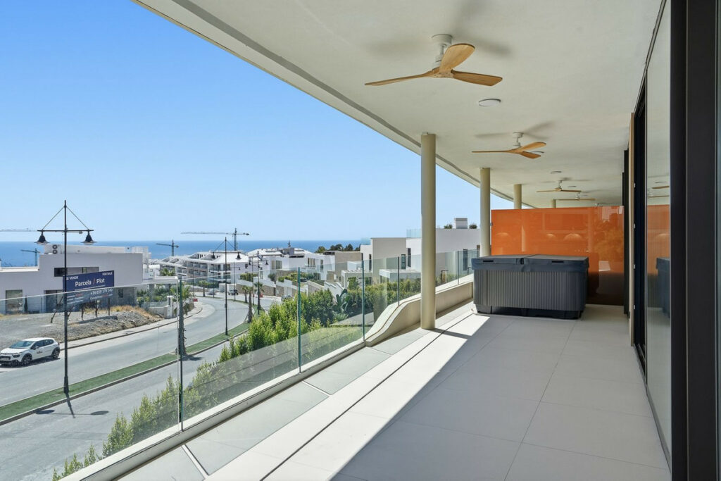 Apartment – Middle Floor Apartment in Fuengirola — photo 4