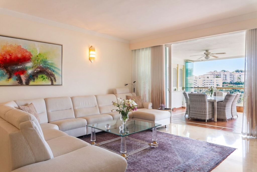 Apartment – Middle Floor Apartment in Miraflores — photo 5