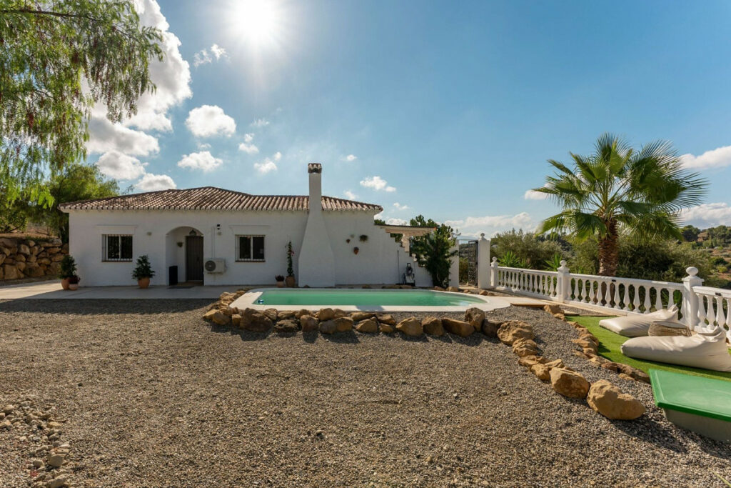 House – Finca – Cortijo in Pizarra — photo 3